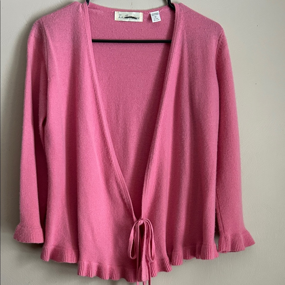 Stunning la primavera 100% cashmere pink cardigan scalloped details💓💓